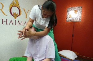 Rücken-Nackenmassage in der Royal Thaimassage Dresden